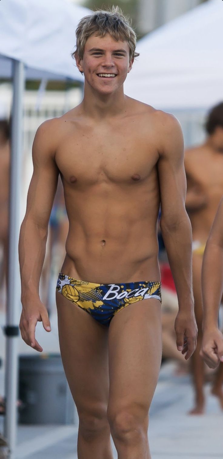 benjamin a smith like speedo boys hot photo ben ha recommends paginas pornos dominicanas pic