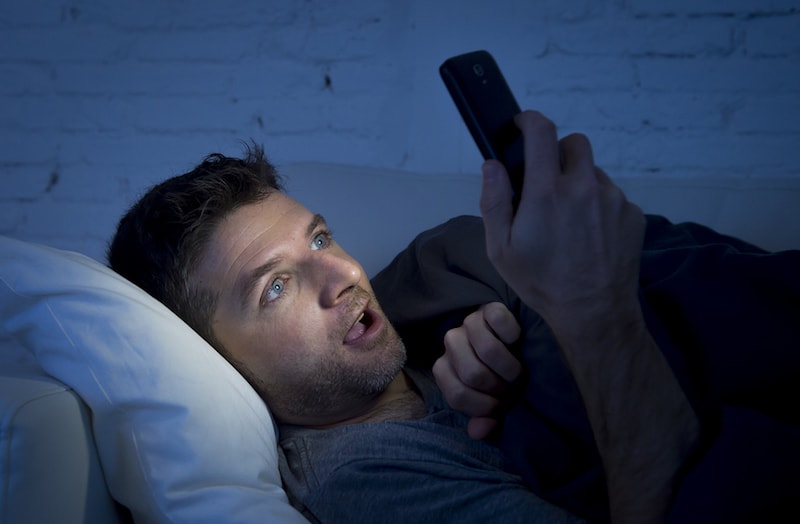 guy watching porn kobe tai guy watching porn